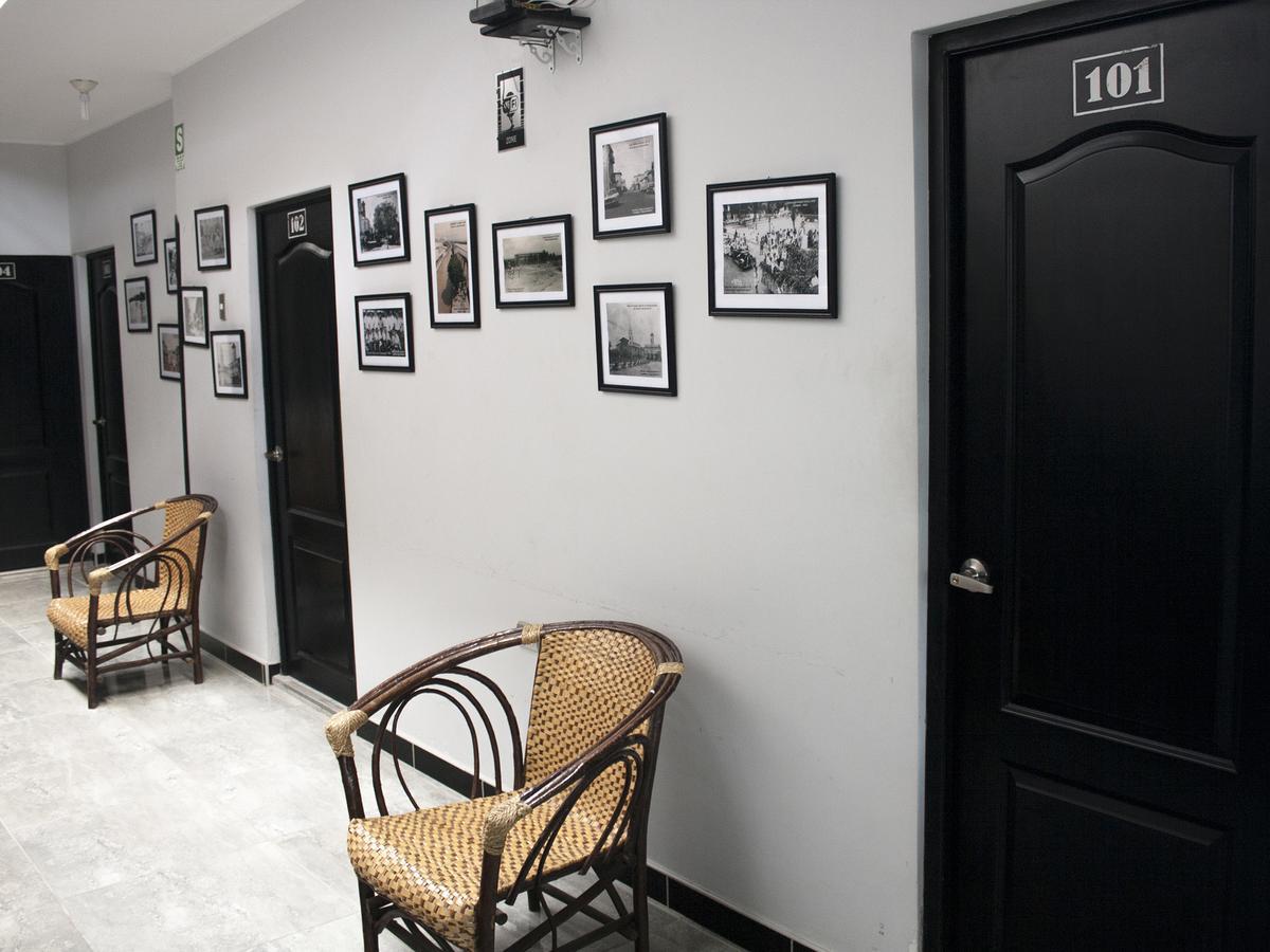 Jer'S Hostal Tumbes Esterno foto