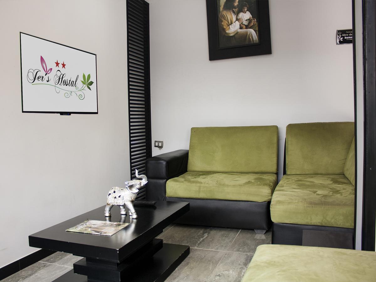 Jer'S Hostal Tumbes Esterno foto